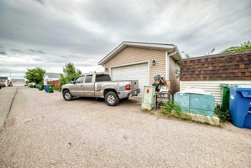 208 Erin Meadow Green Se, Calgary, AB