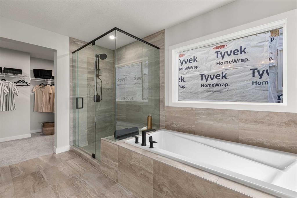 291 Rivercrest Way, Cochrane, AB - Indoor Photo Showing Bathroom