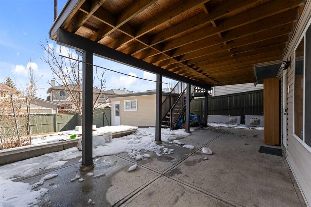 28 Panamount Lane Nw, Calgary, AB - With Exterior