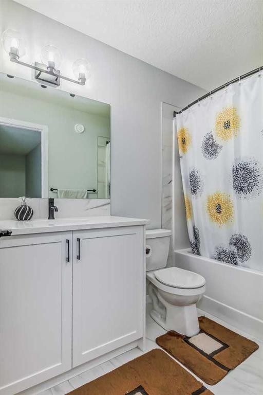 612 Seton Circle Se, Calgary, AB - Indoor Photo Showing Bathroom