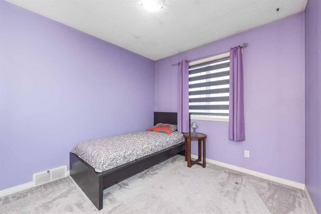 56 Evansbrooke Landing, Calgary, AB - Indoor Photo Showing Bedroom