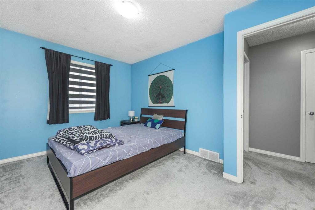 56 Evansbrooke Landing, Calgary, AB - Indoor Photo Showing Bedroom