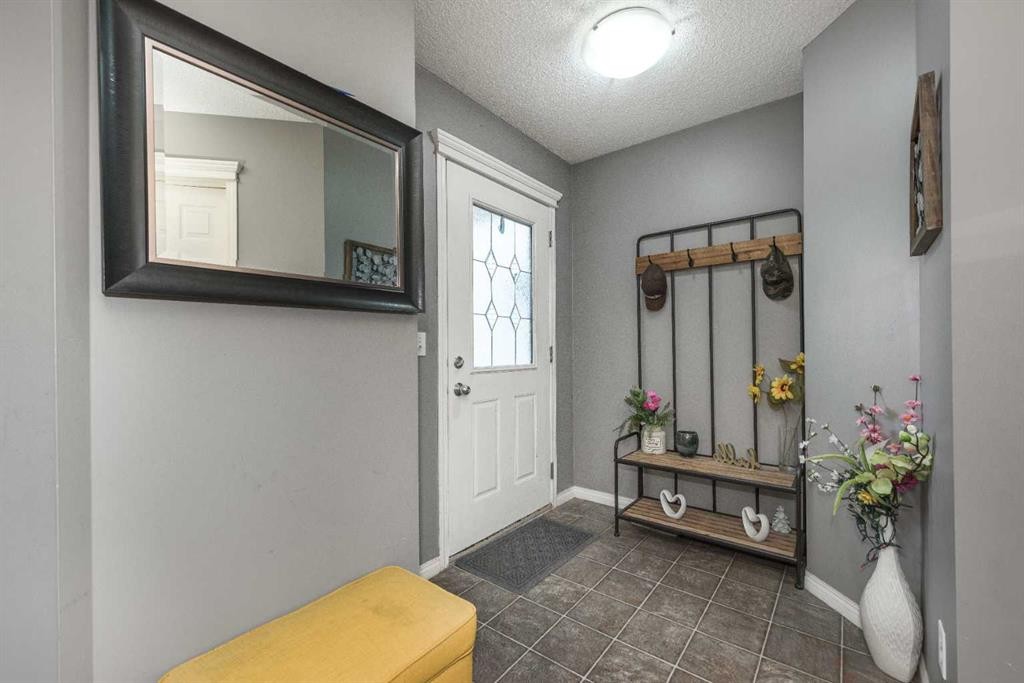 56 Evansbrooke Landing, Calgary, AB - Indoor Photo Showing Other Room