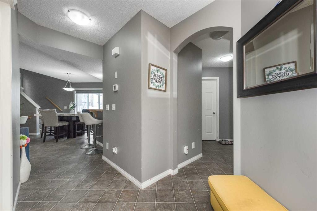 56 Evansbrooke Landing, Calgary, AB - Indoor Photo Showing Other Room