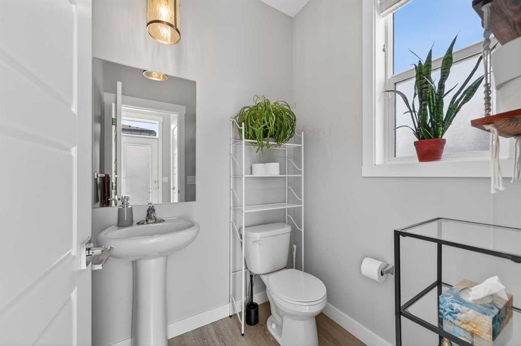 29 Skyview Parade Ne, Calgary, AB - Indoor Photo Showing Bathroom