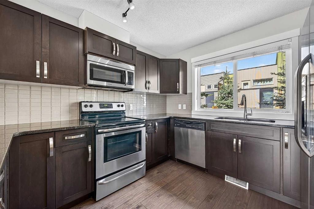13015 Coventry Hills Way Ne, Calgary, AB - Indoor Photo Showing Kitchen With Upgraded Kitchen
