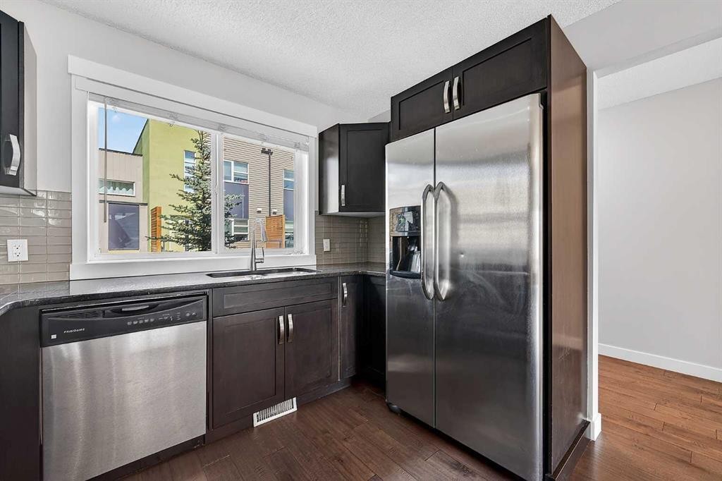 13015 Coventry Hills Way Ne, Calgary, AB - Indoor Photo Showing Kitchen