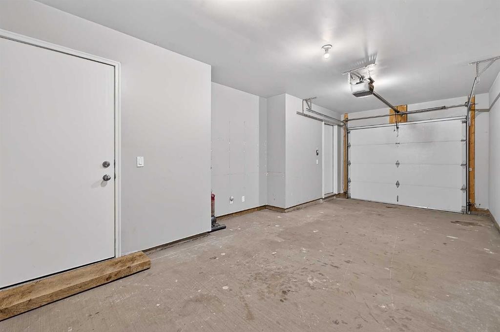 13015 Coventry Hills Way Ne, Calgary, AB - Indoor Photo Showing Garage