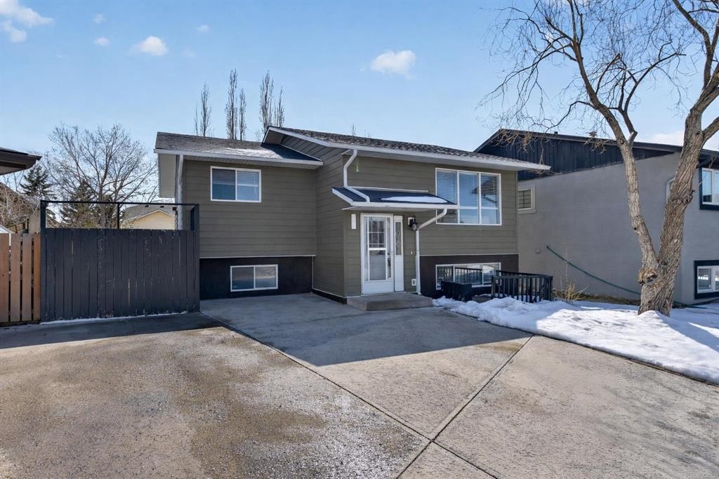 32 Fallingworth Court Ne, Calgary, AB - Outdoor