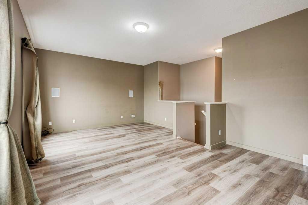 427 Copperfield Boulevard Se, Calgary, AB - Indoor Photo Showing Other Room