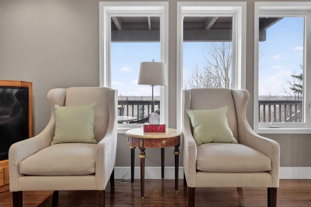 111 Valley Ponds Crescent Nw, Calgary, AB - Indoor