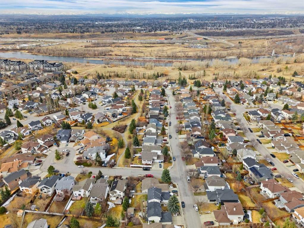 90 Riverview Circle Se, Calgary, AB - Outdoor With View