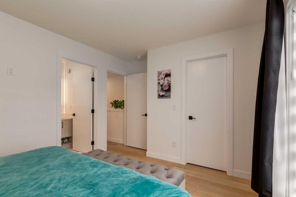 94-903 Mahogany Boulevard Se, Calgary, AB - Indoor Photo Showing Bedroom