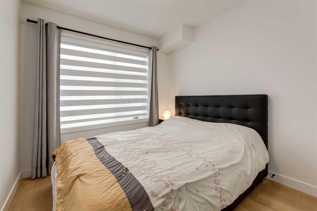 94-903 Mahogany Boulevard Se, Calgary, AB - Indoor Photo Showing Bedroom