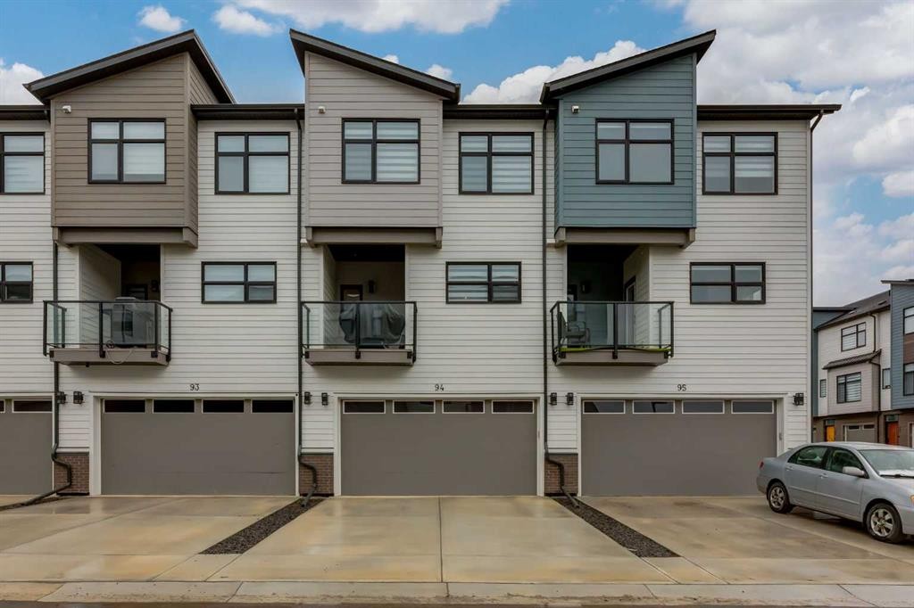 94-903 Mahogany Boulevard Se, Calgary, AB - Outdoor With Balcony With Facade