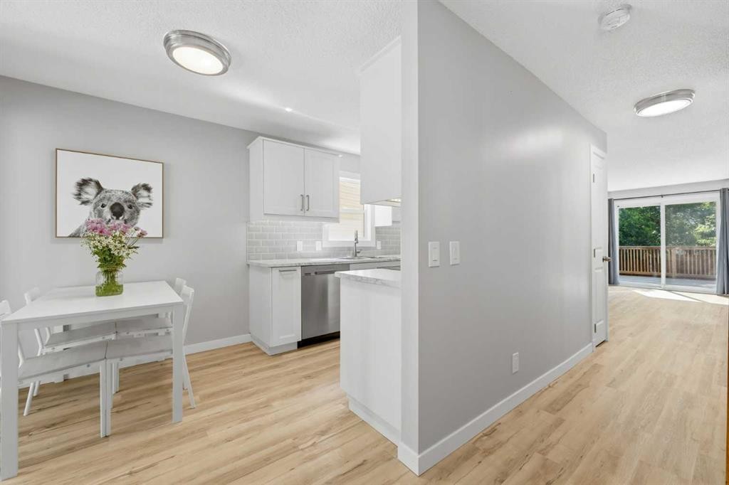 6 Mckernan Place Se, Calgary, AB - Indoor