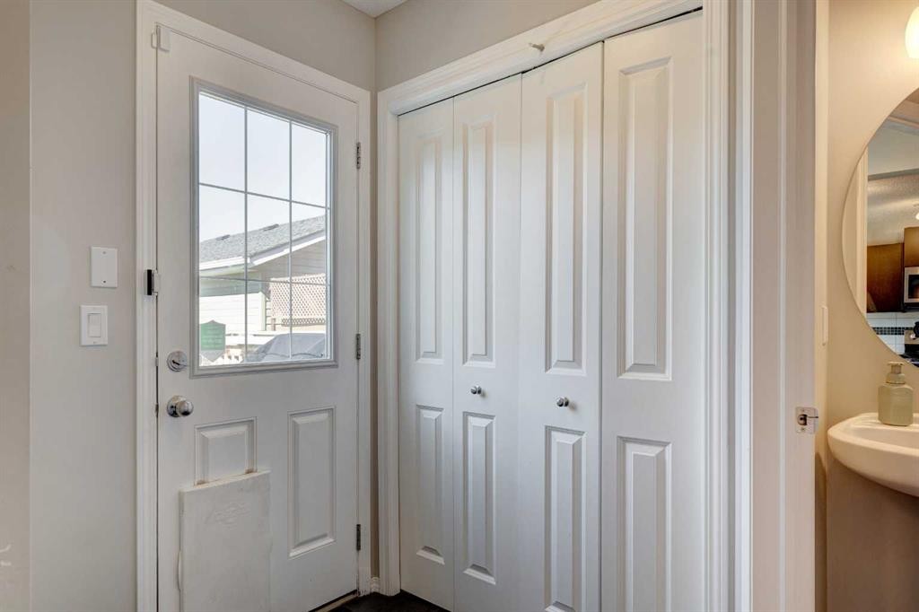 55 Legacy Crescent Se, Calgary, AB - Indoor Photo Showing Other Room