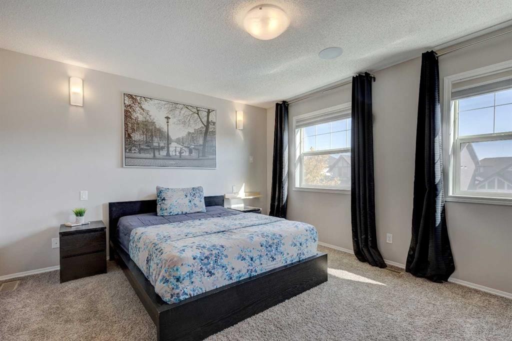 55 Legacy Crescent Se, Calgary, AB - Indoor Photo Showing Bedroom