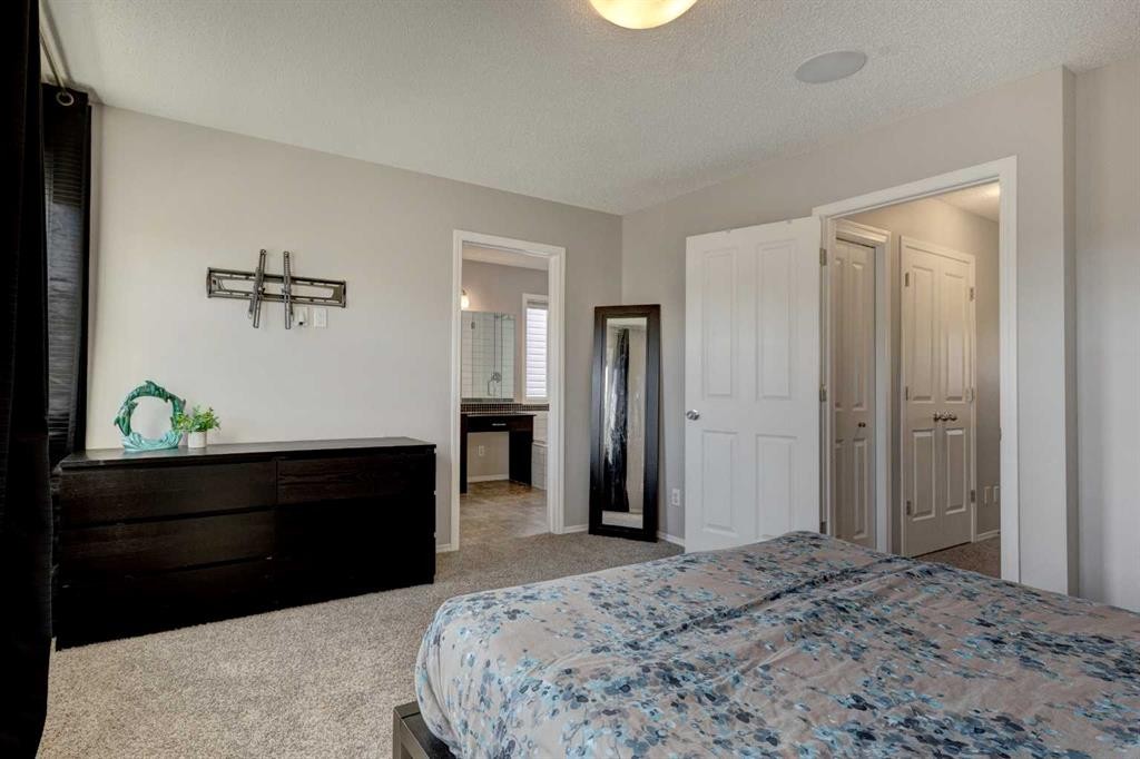 55 Legacy Crescent Se, Calgary, AB - Indoor Photo Showing Bedroom