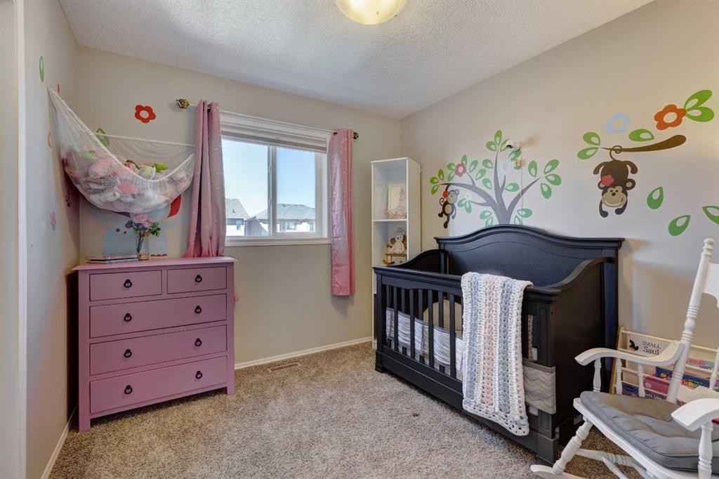 55 Legacy Crescent Se, Calgary, AB - Indoor Photo Showing Bedroom