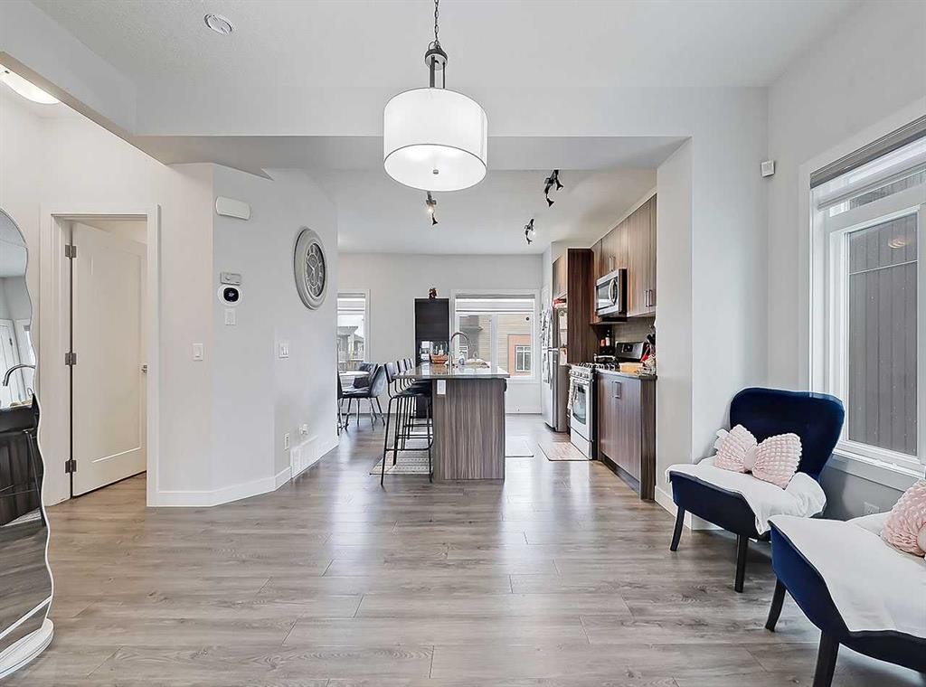 126 Sage Bluff Circle Nw, Calgary, AB - Indoor