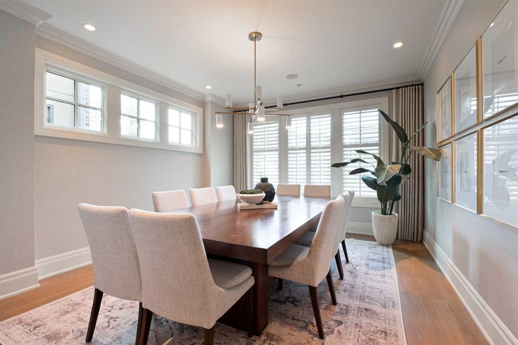 1903 48 Avenue Sw, Calgary, AB - Indoor Photo Showing Dining Room