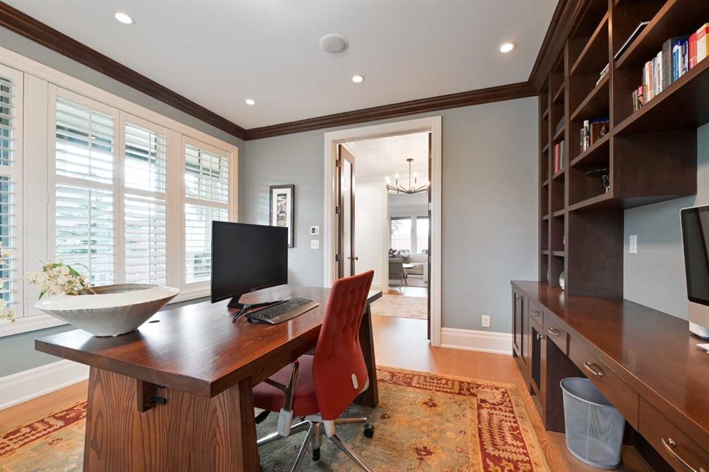 1903 48 Avenue Sw, Calgary, AB - Indoor Photo Showing Office