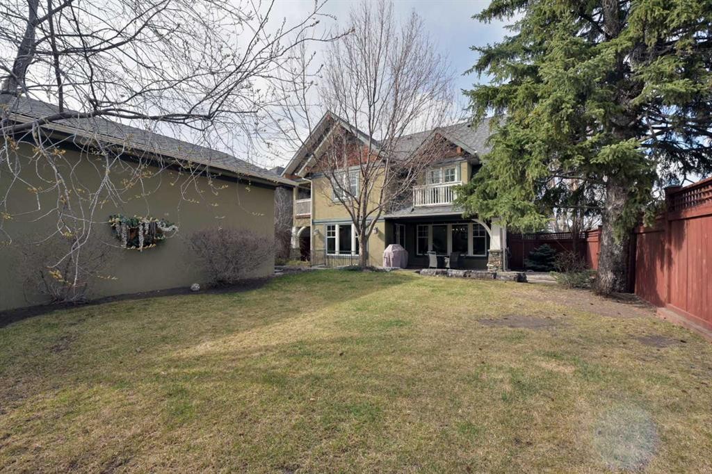 1903 48 Avenue Sw, Calgary, AB - Outdoor