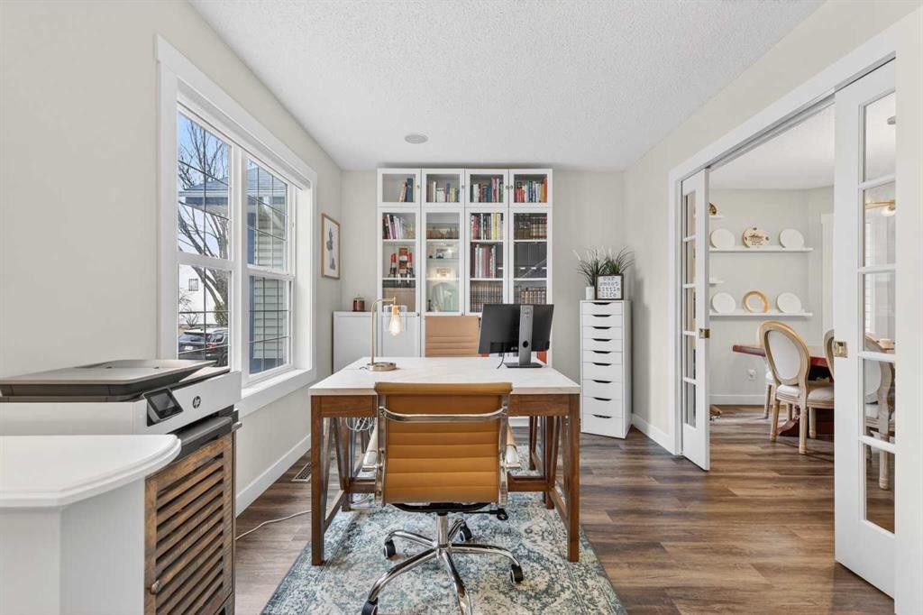 60 Inverness Drive Se, Calgary, AB - Indoor Photo Showing Office