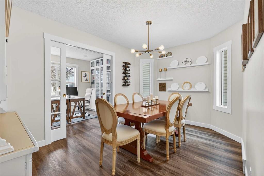 60 Inverness Drive Se, Calgary, AB - Indoor Photo Showing Dining Room