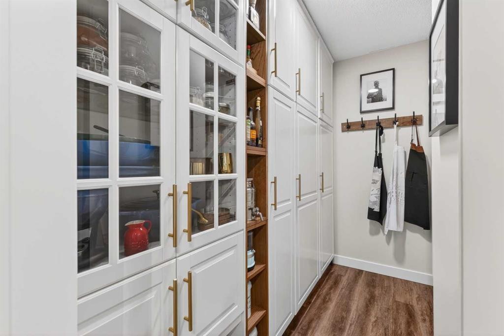 60 Inverness Drive Se, Calgary, AB - Indoor Photo Showing Other Room