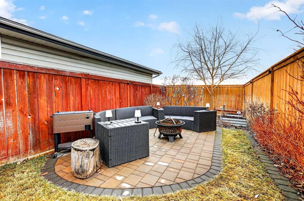 60 Inverness Drive Se, Calgary, AB - Outdoor With Deck Patio Veranda
