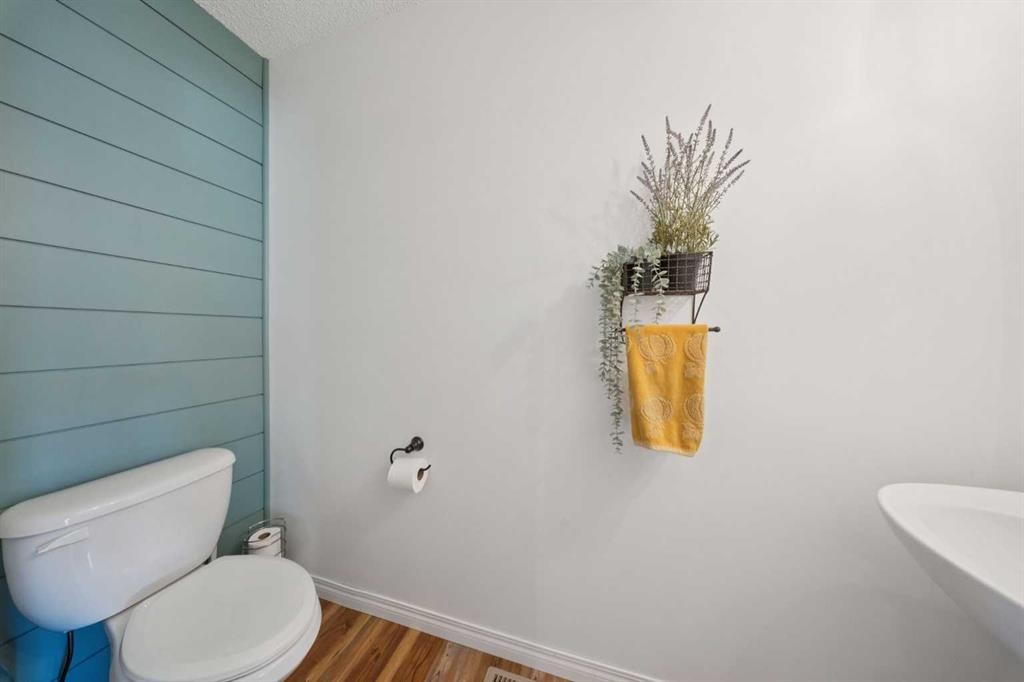 144 Canals Circle Sw, Airdrie, AB - Indoor Photo Showing Bathroom