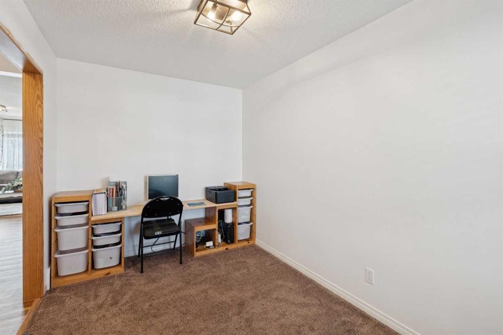 144 Canals Circle Sw, Airdrie, AB - Indoor Photo Showing Other Room