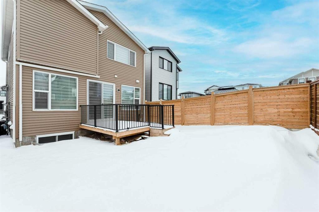 13 Calhoun Crescent Ne, Calgary, AB - Outdoor