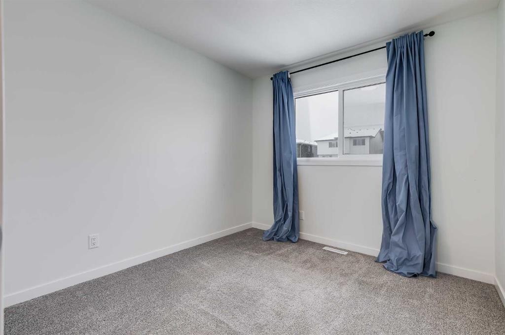 111 Marmot Way Nw, Calgary, AB - Indoor