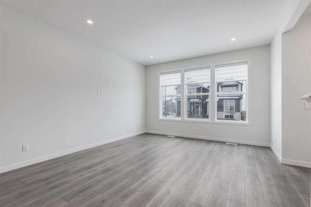 111 Marmot Way Nw, Calgary, AB - Indoor Photo Showing Other Room