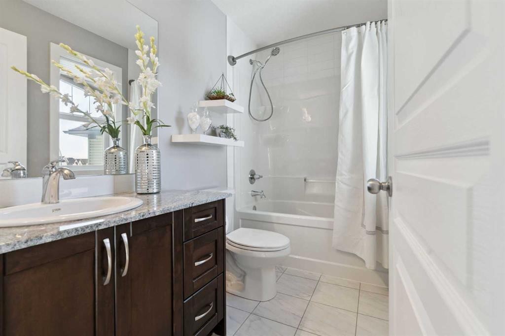 66 Skyview Ranch Crescent Ne, Calgary, AB - Indoor Photo Showing Bathroom