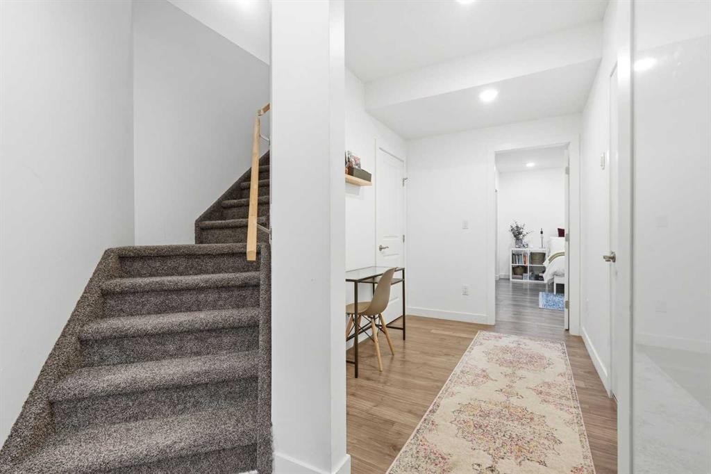 45 Copperpond Avenue Se, Calgary, AB - Indoor Photo Showing Other Room