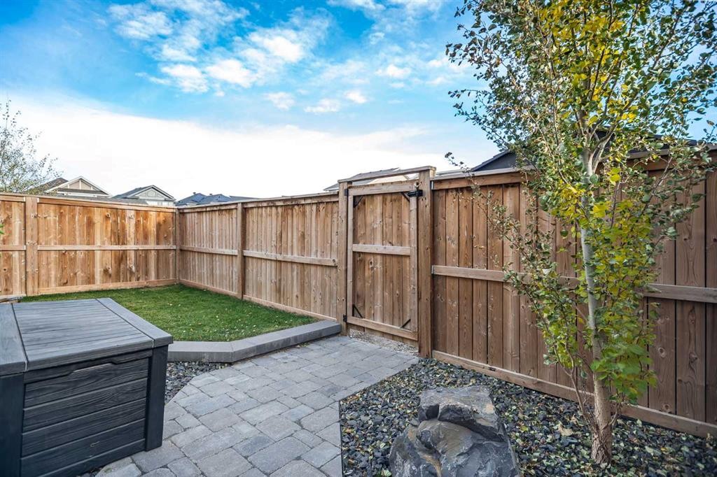 45 Copperpond Avenue Se, Calgary, AB - Outdoor