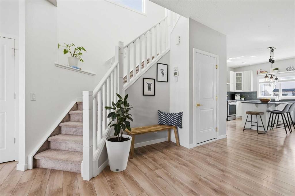 45 Copperpond Avenue Se, Calgary, AB - Indoor Photo Showing Other Room