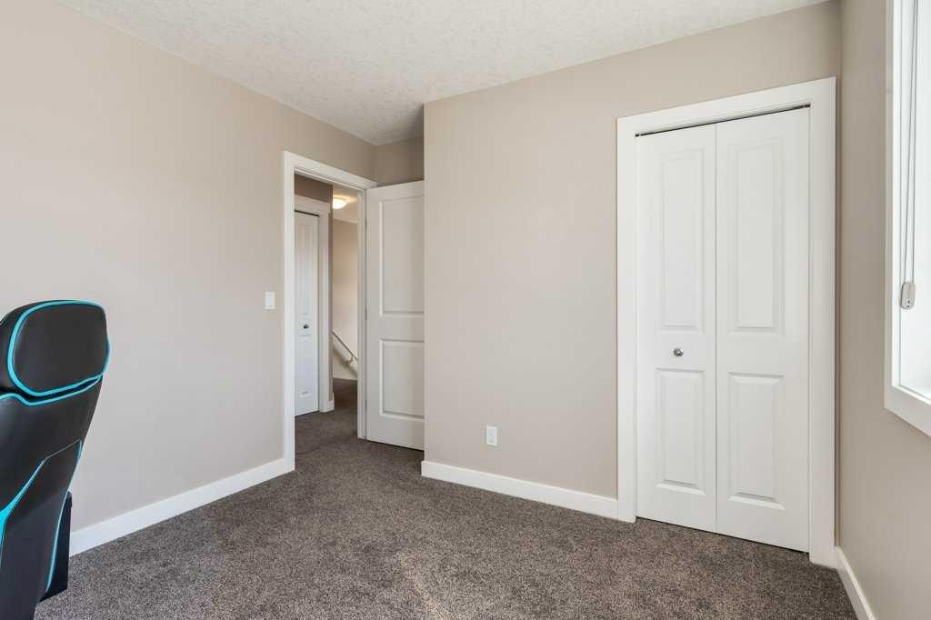 705 Nolan Hill Boulevard Nw, Calgary, AB - Indoor