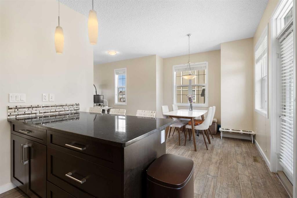 267 Mahogany Way Se, Calgary, AB - Indoor