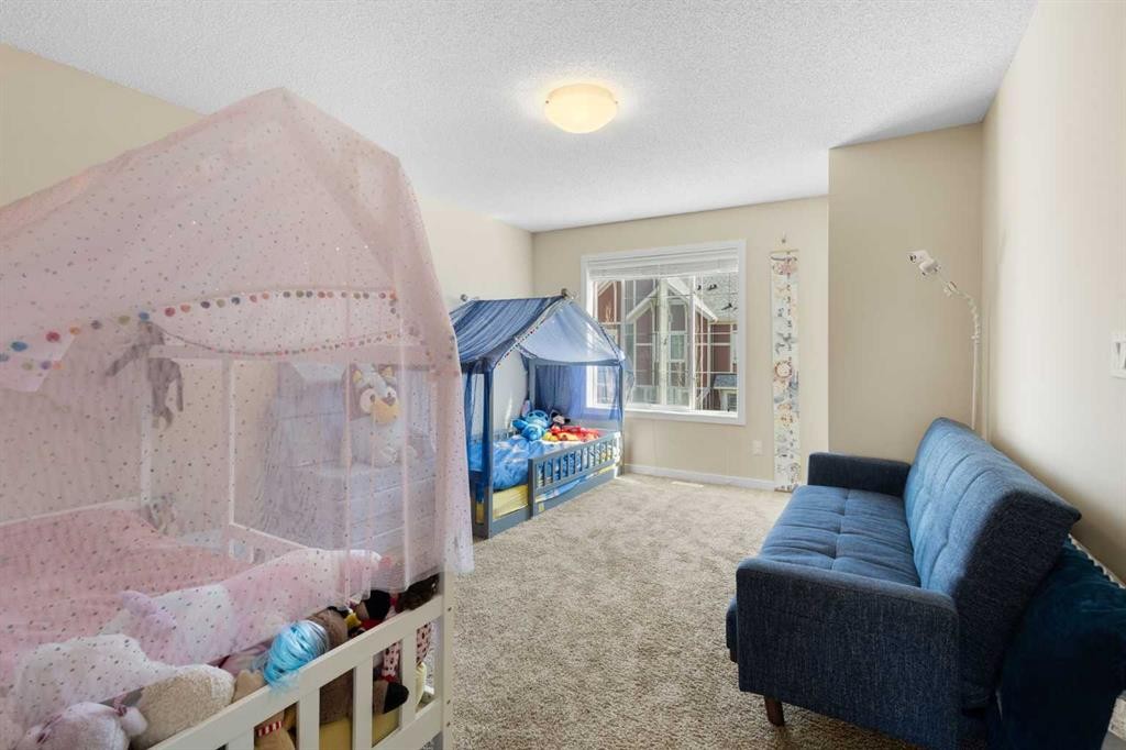 267 Mahogany Way Se, Calgary, AB -