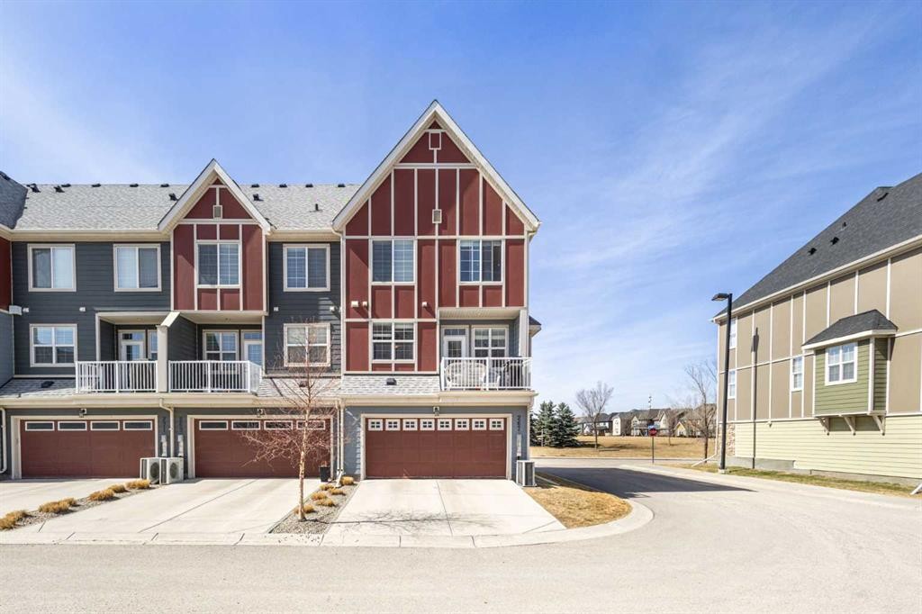 267 Mahogany Way Se, Calgary, AB - Outdoor With Facade