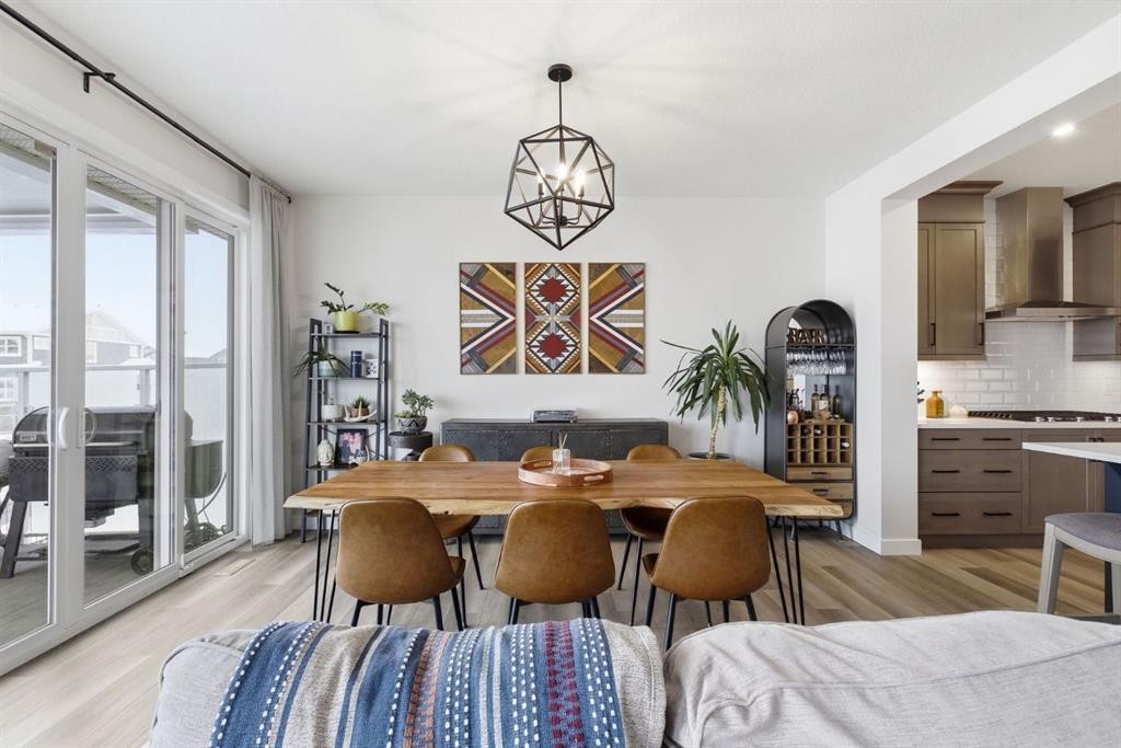 3 Sundown Crescent, Cochrane, AB - Indoor Photo Showing Dining Room