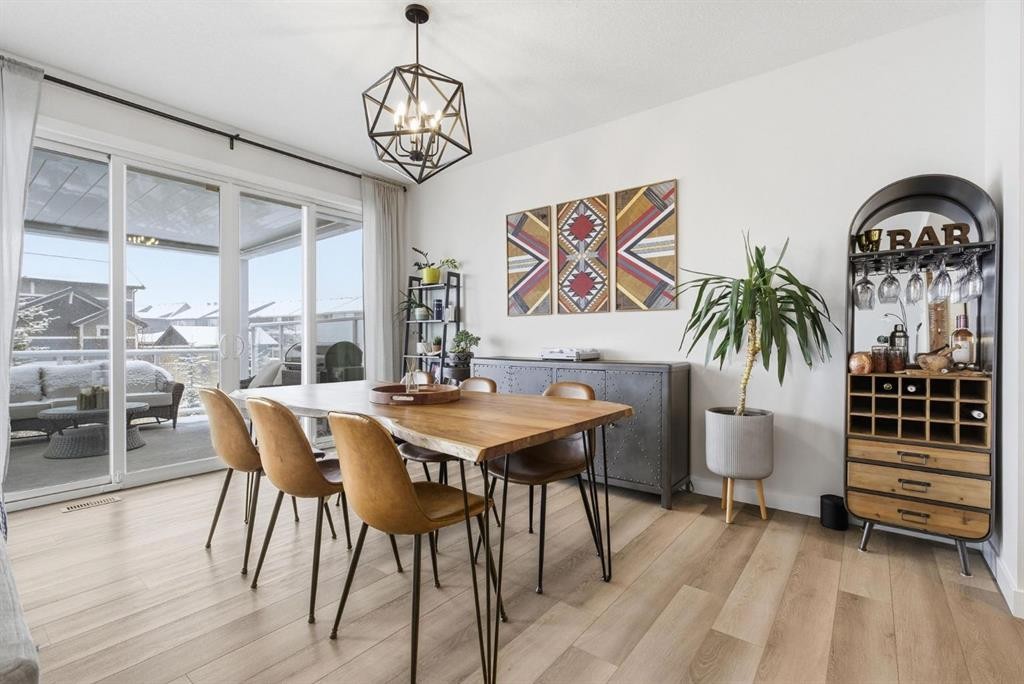 3 Sundown Crescent, Cochrane, AB - Indoor Photo Showing Dining Room