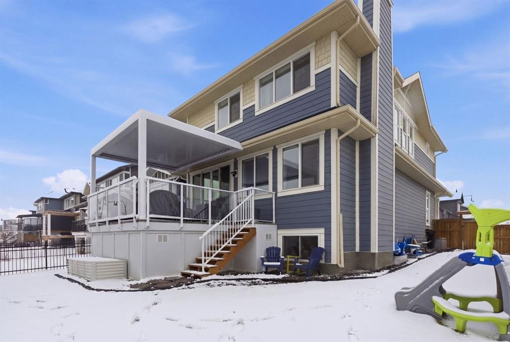 3 Sundown Crescent, Cochrane, AB - Outdoor