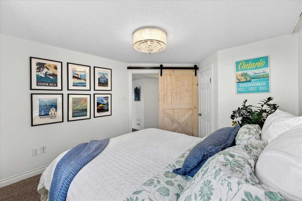 4641 20 Street Sw, Calgary, AB - Indoor Photo Showing Bedroom