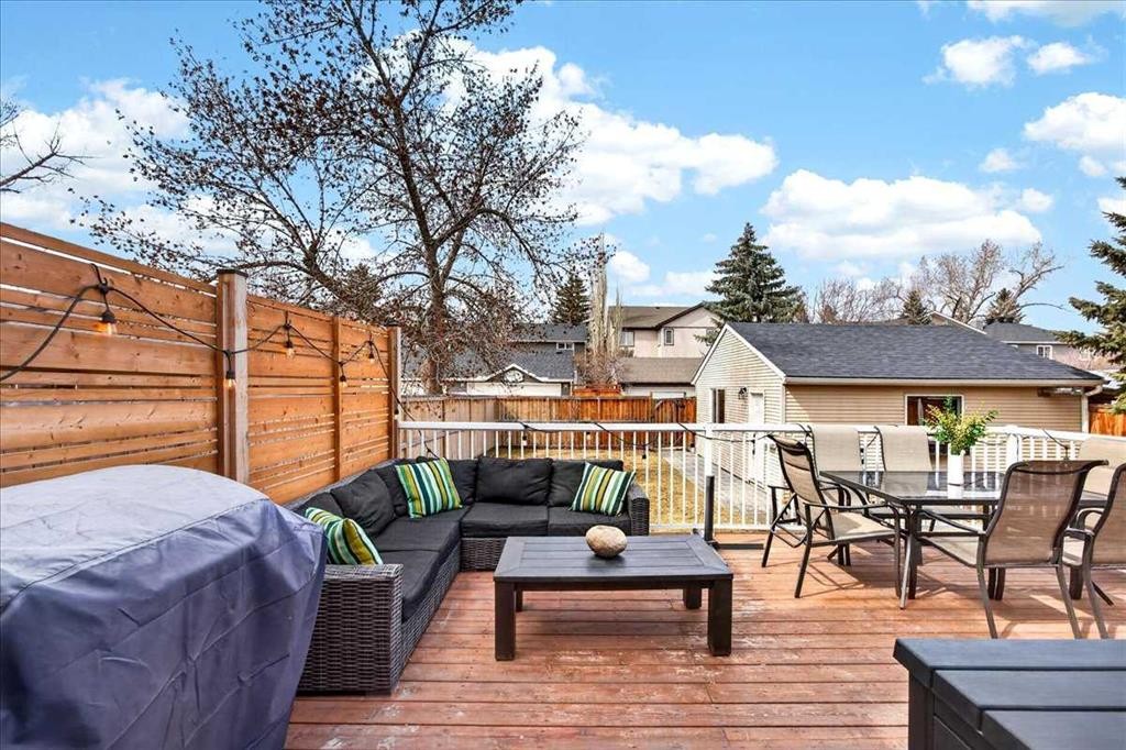 4641 20 Street Sw, Calgary, AB - Outdoor With Deck Patio Veranda